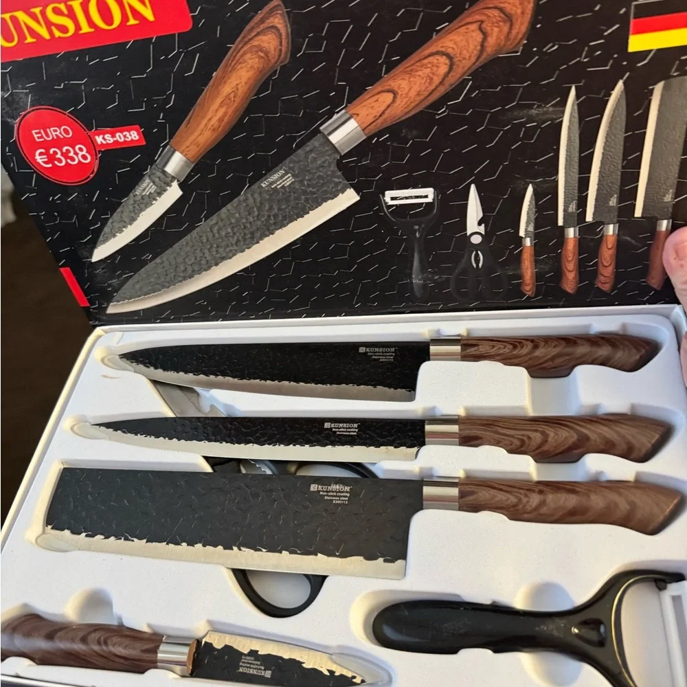 🎁🎁🎁🎄🎄🎄🎄Kunsion 6-Piece Knife Set with Wood Handles